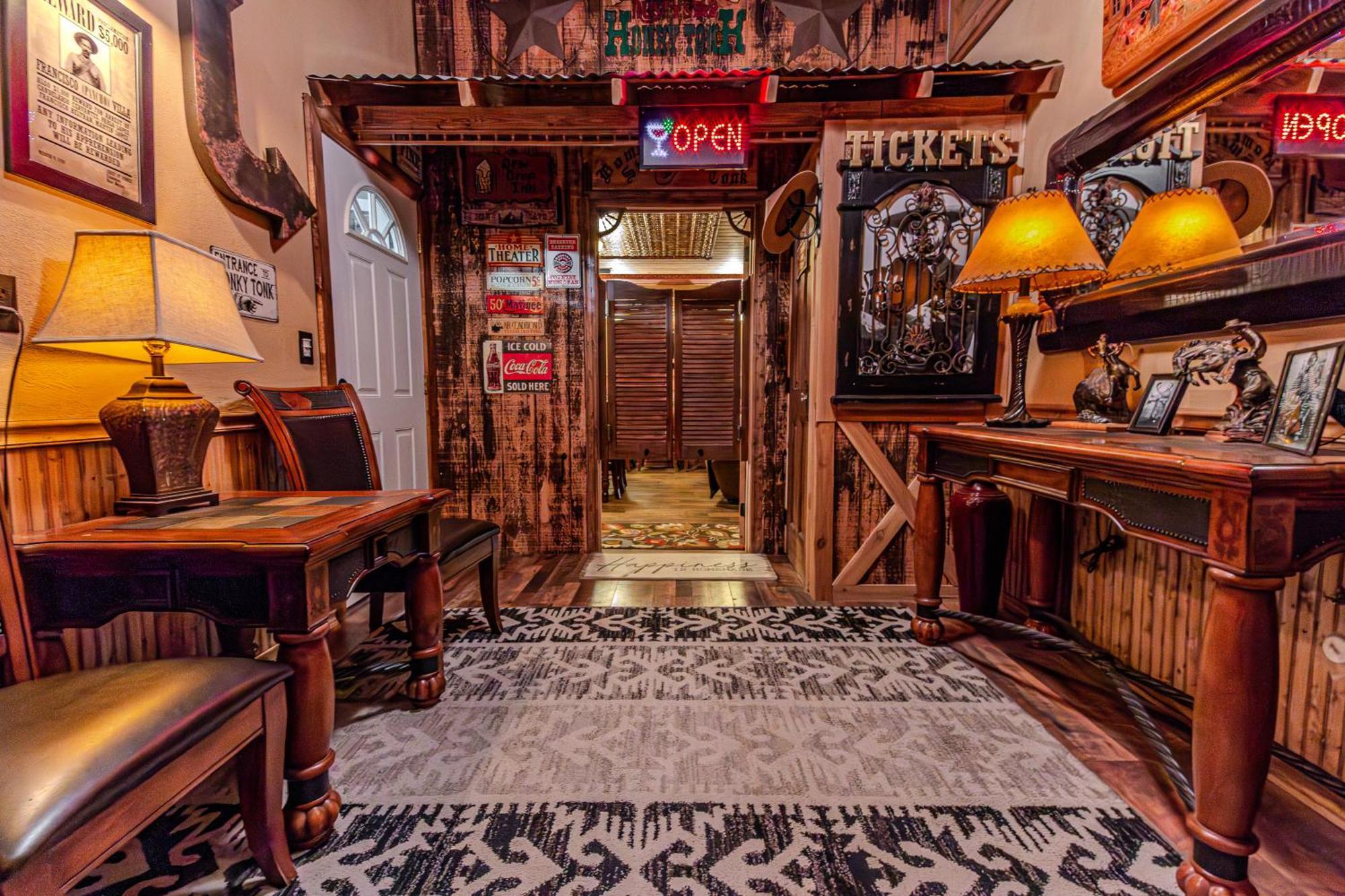 The Honky Tonk Cabin Long Valley Junction Exterior photo